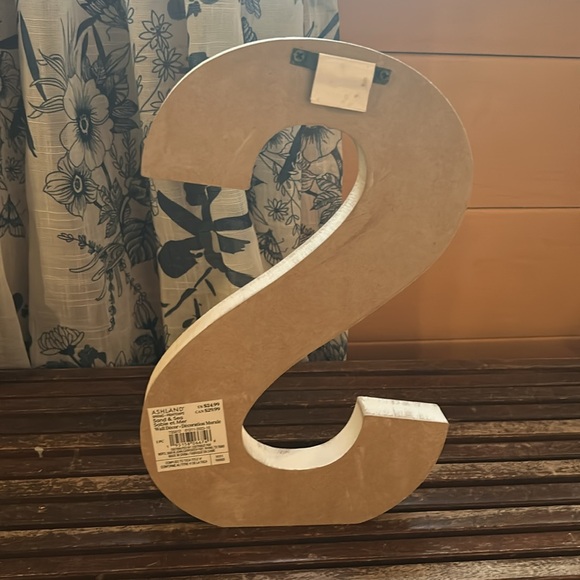 NWT “S” Ashland wall decor - Picture 2 of 2